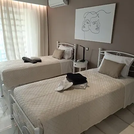 Seven Palms Apartment